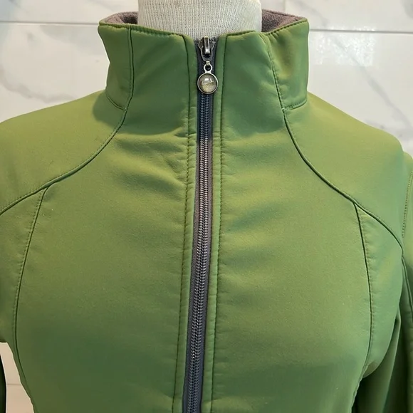 Nike Green Softshell Running Full Zip Up Jacket Size S - Picture 2 of 10